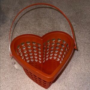 NWOT Red Plastic Heart gift basket